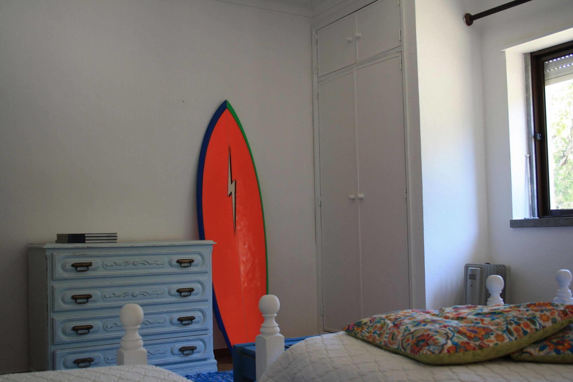 Moby Dick Lodge Malveira da Serra Exterior photo